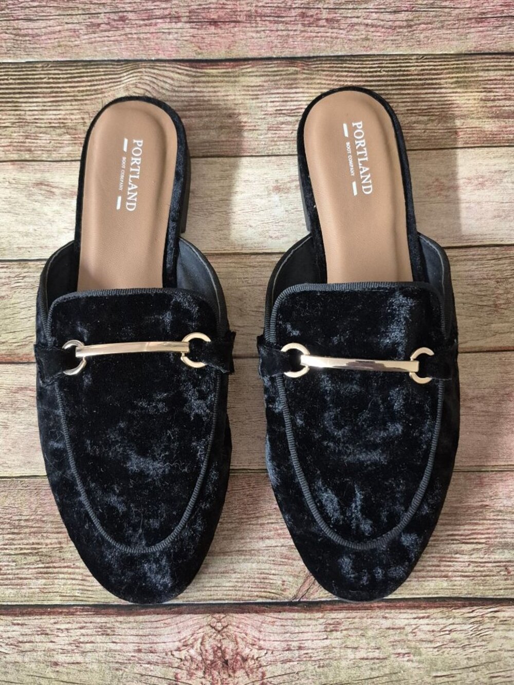 Portland Boot Co. Black Velvet Loafers Mules Slip On Flats Gold Buckle Size 8.5